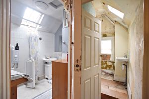 Photo 16- click for photo gallery